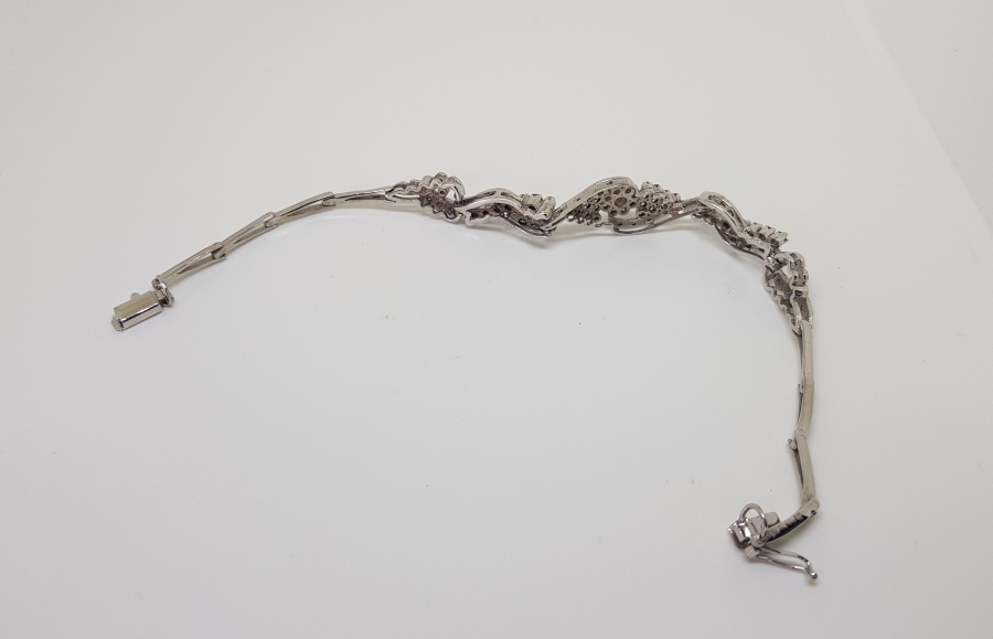 PIRLANTA TAŞLI YERLİ MODEL BİLEKLİK