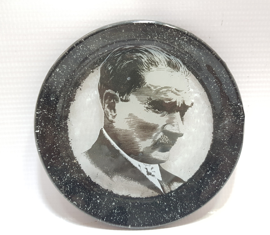 ATATÜRK RESİMLİ CAM TABAK
