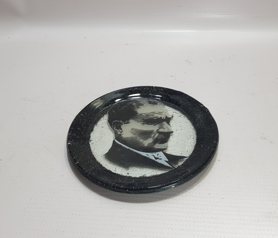 ATATÜRK RESİMLİ CAM TABAK