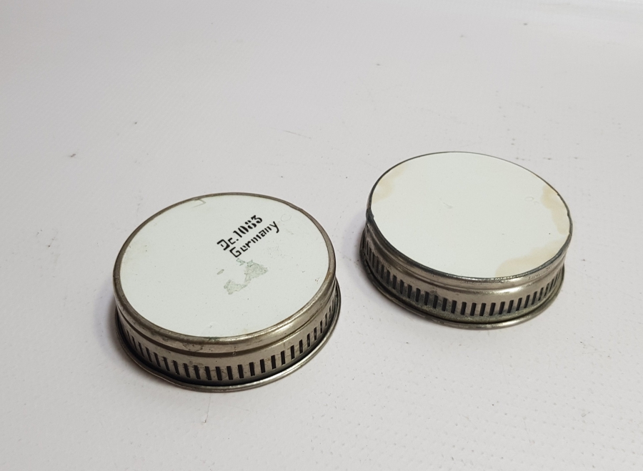 BİR ÇİFT ANTİKA PORSELEN BARDAK ALTLIĞI