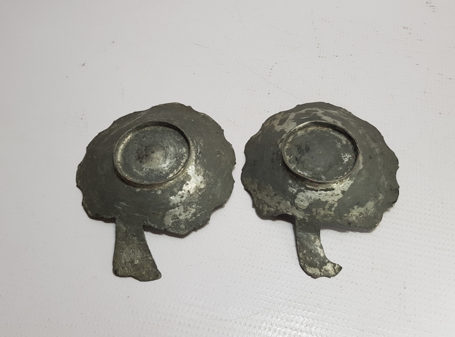 OSMANLI DÖNEMİ BAKIRDAN MAMUL KUŞ FORMLU BİR ÇİFT ÇEREZLİK