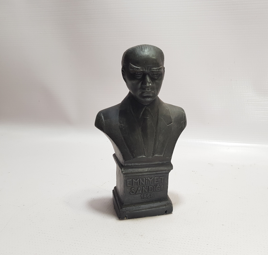 ATATÜRK HEYKELLİ EMNİYET SANDIĞI KUMBARA