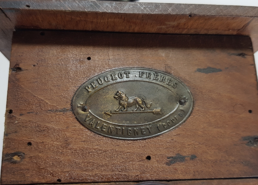 OSMANLI DÖNEMİ PEUGEOT MARKA KAHVE DEĞİRMENİ