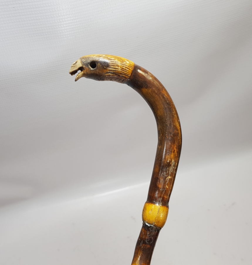 ANTİKA KARTAL BAŞLI AHŞAP BASTON