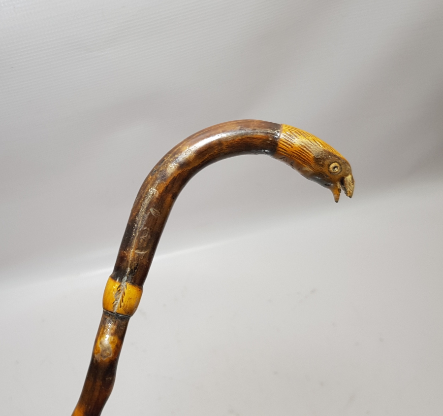 ANTİKA KARTAL BAŞLI AHŞAP BASTON