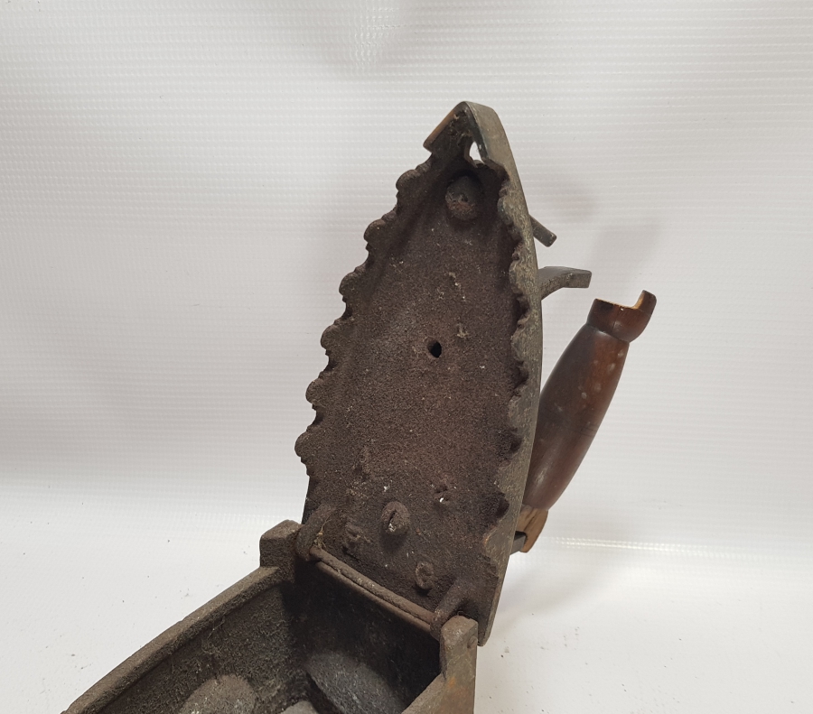 ANTİKA KÖMÜRLÜ ÜTÜ