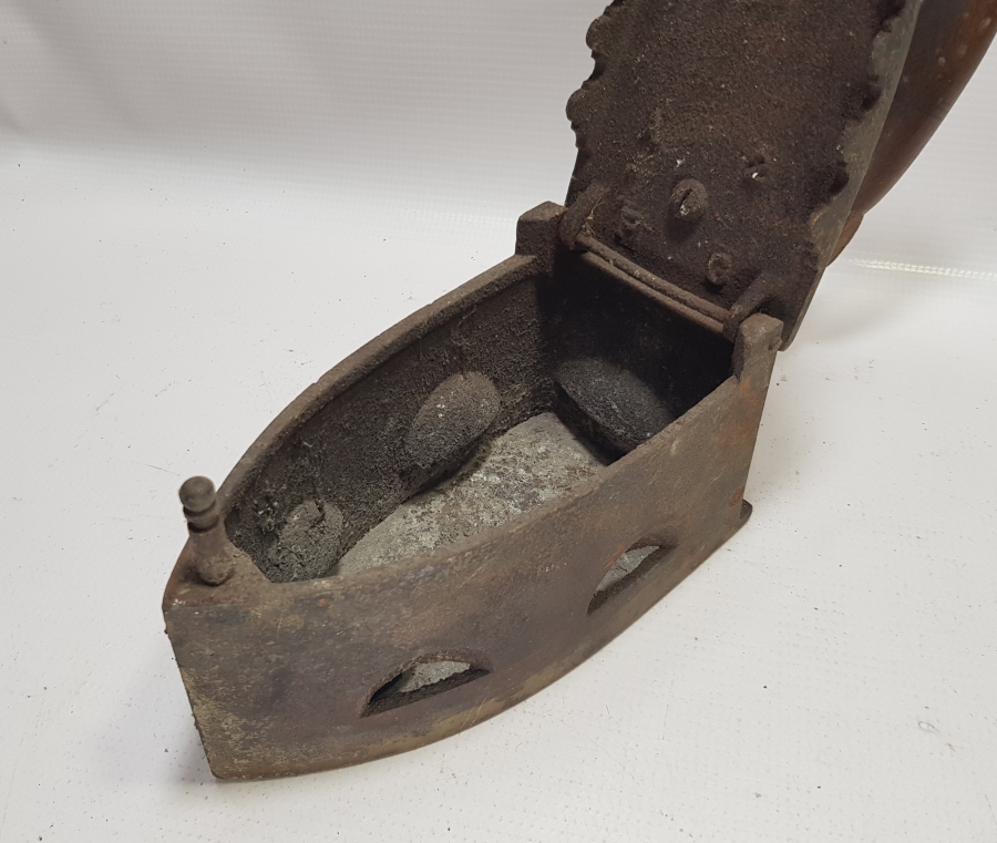 ANTİKA KÖMÜRLÜ ÜTÜ