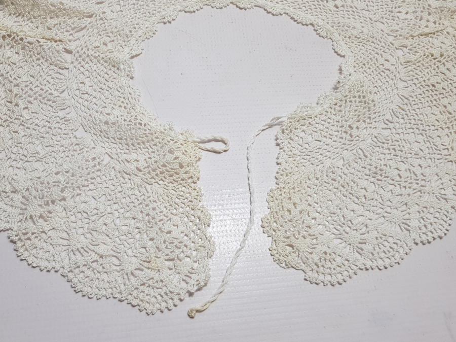 OSMANLI DÖNEMİ LEVANTEN İŞİ ELBİSE YAKALIĞI