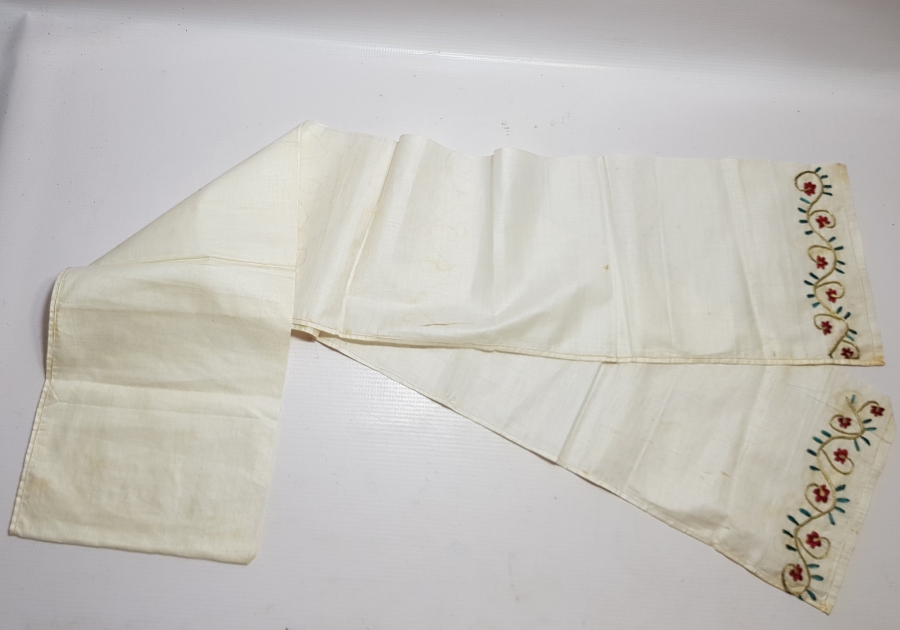 OSMANLI DÖNEMİ ALTIN SIRMA VE İPEK İŞLEMELİ UÇKUR