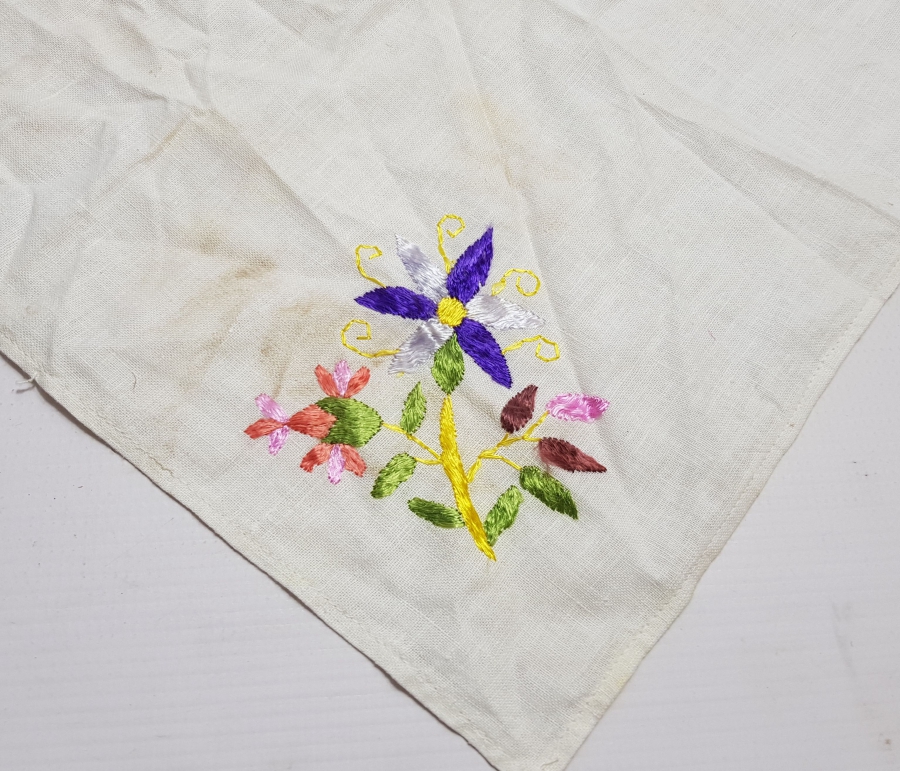 OSMANLI DÖNEMİ İPEK İŞLEMELİ SÖZ MENDİLİ