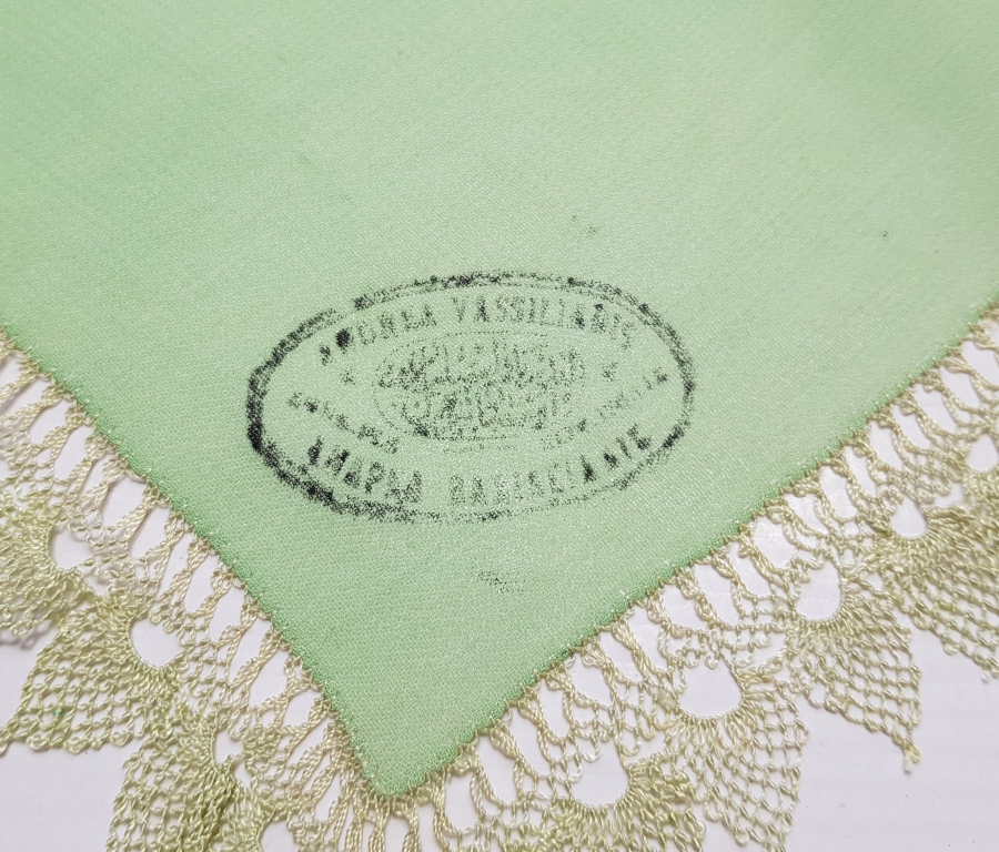 OSMANLI DÖNEMİ RUMCA VE OSMANLICA DAMGALI İPEK MENDİL