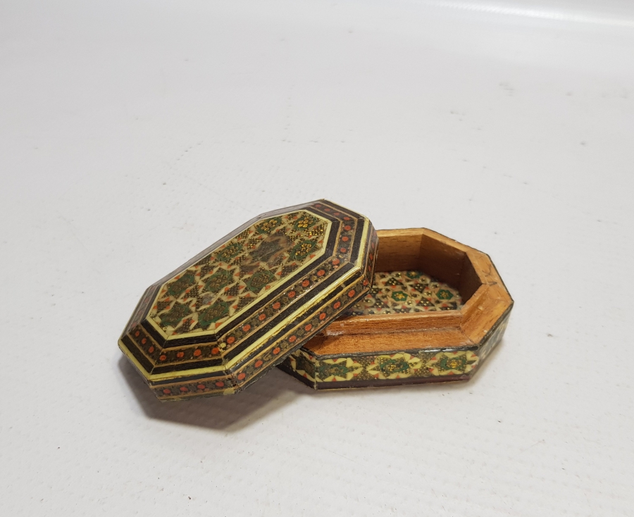 ANTİKA MARKÜTERİ KUTU