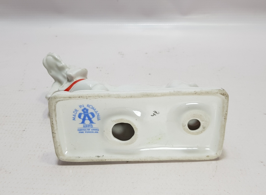 ANTİKA PORSELEN KÖPEK BİBLOSU