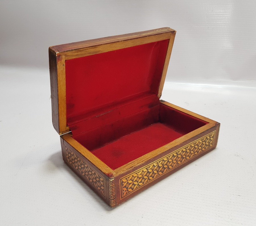 ANTİKA MARKUTERİ İŞÇİLİKLİ KUTU