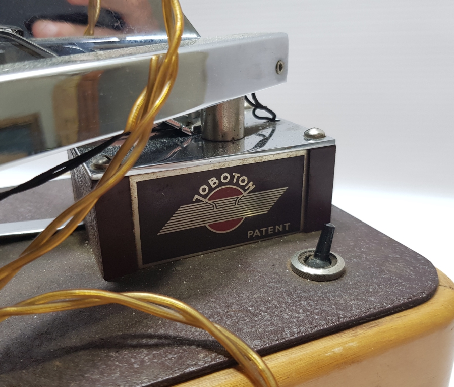 ÇOK FARKLI FORMDA ANTİKA GRAMOFON