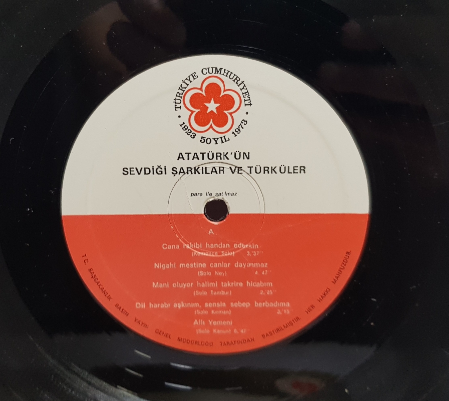 1973 ATATÜRK'ÜN SEVDİĞİ ŞARKILAR VE TÜRKÜLER LONGPLAY PLAK