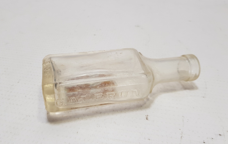 OSMANLI DÖNEMİ OSMANLICA ETİKETLİ İLAÇ ŞİŞESİ