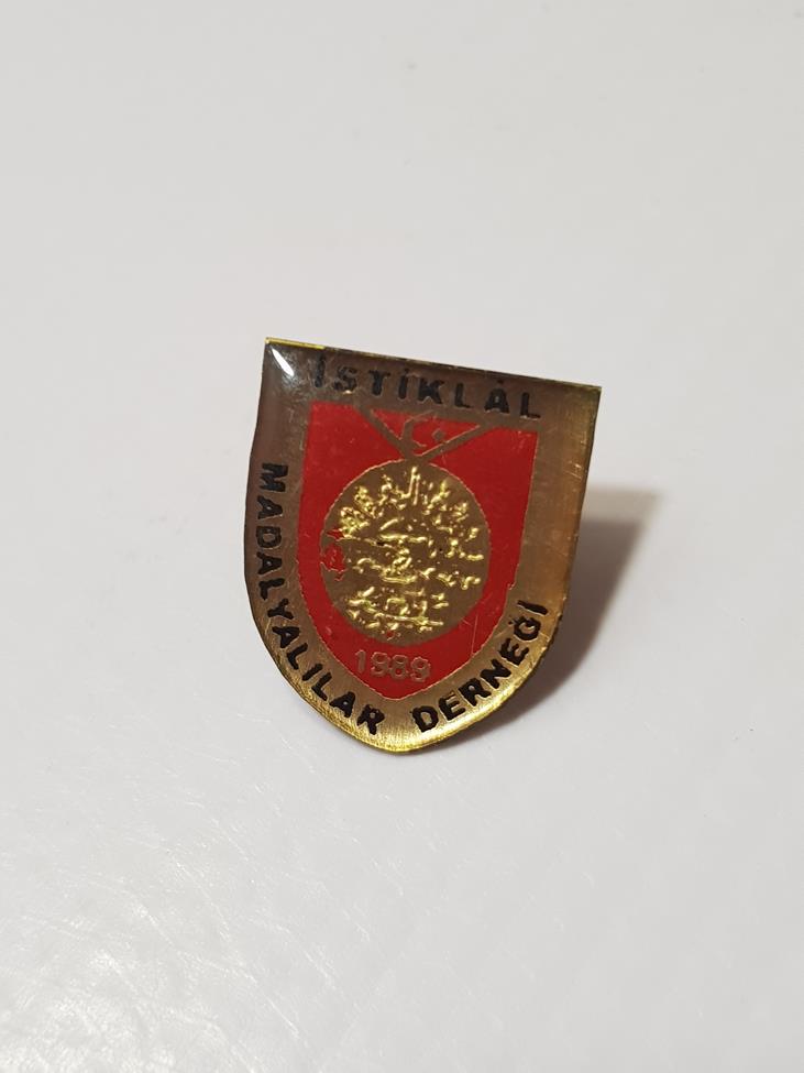İSTİKLAL MADALYALILAR DERNEĞİ ROZETİ - NADİR
