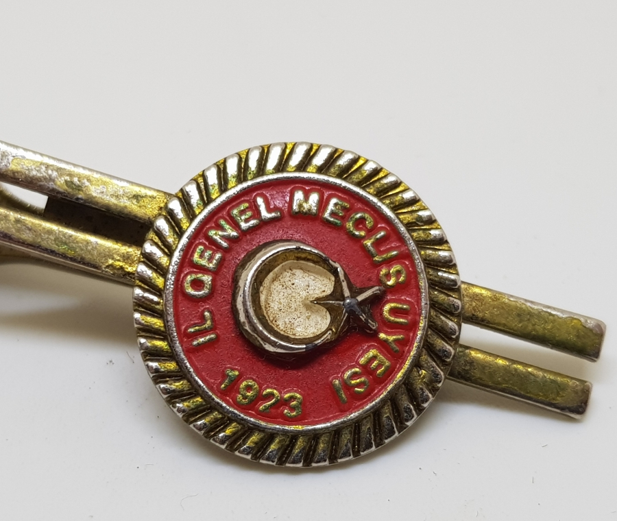 İL GENEL MECLİSİ ÜYESİ KRAVAT İĞNESİ