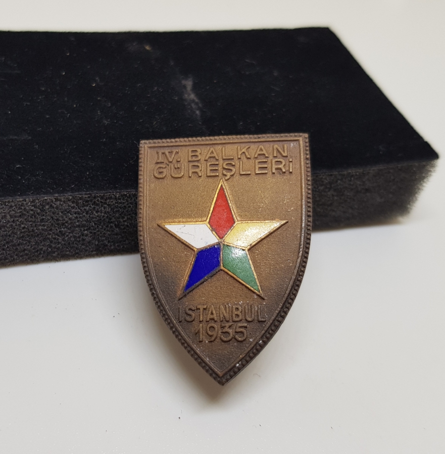1935 İSTANBUL 4. BALKAN GÜREŞLERİ NADİR MADALYA ROZET