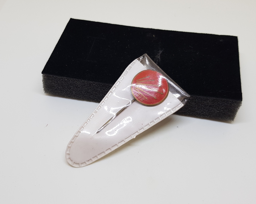 ORİJİNAL KABINDA ANTİKA CHP ROZETİ