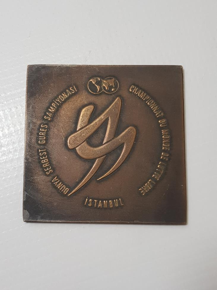 İSTANBUL 1956 DÜNYA SERBEST GÜREŞ ŞAMPİYONASI MADALYASI - ÇOK NADİR