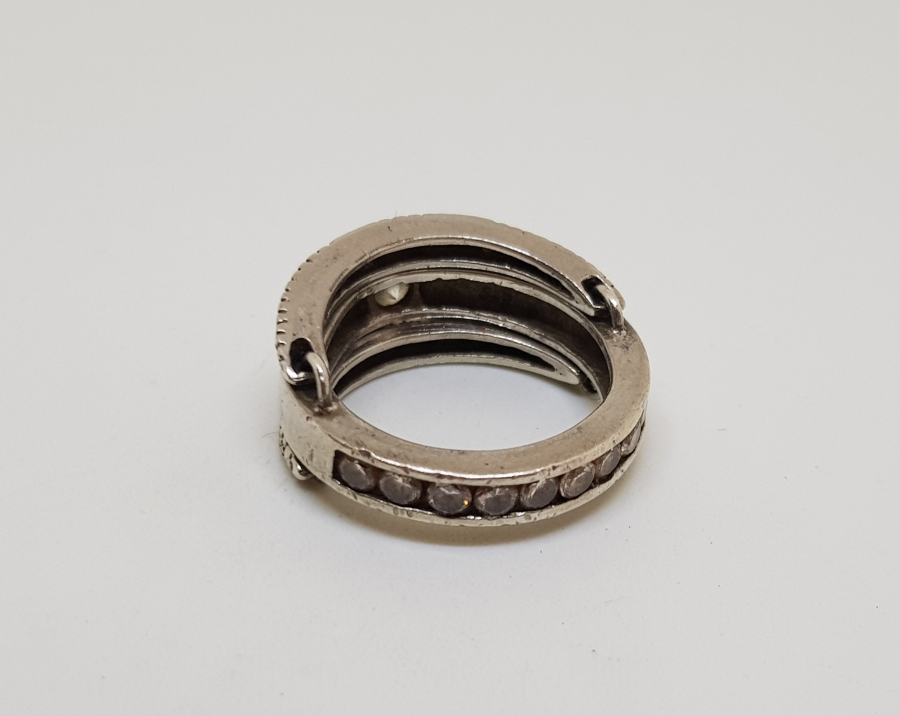 ZİRKON TAŞLI AYKIRI GÜMÜŞ YÜZÜK