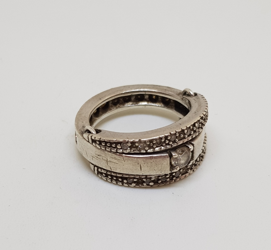 ZİRKON TAŞLI AYKIRI GÜMÜŞ YÜZÜK