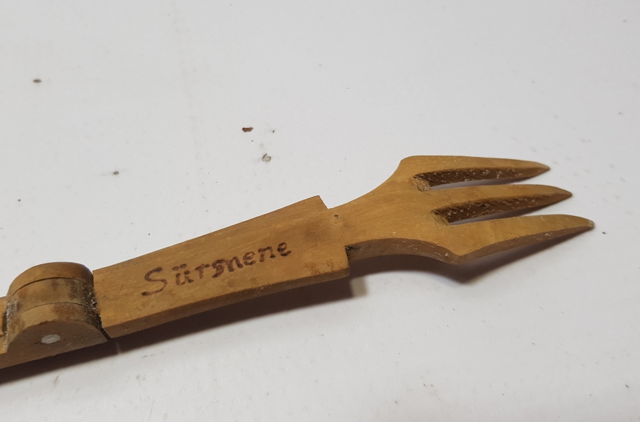 ANTİKA SÜRMENE İŞİ AHŞAP SEYAHAT ÇATAL KAŞIĞI