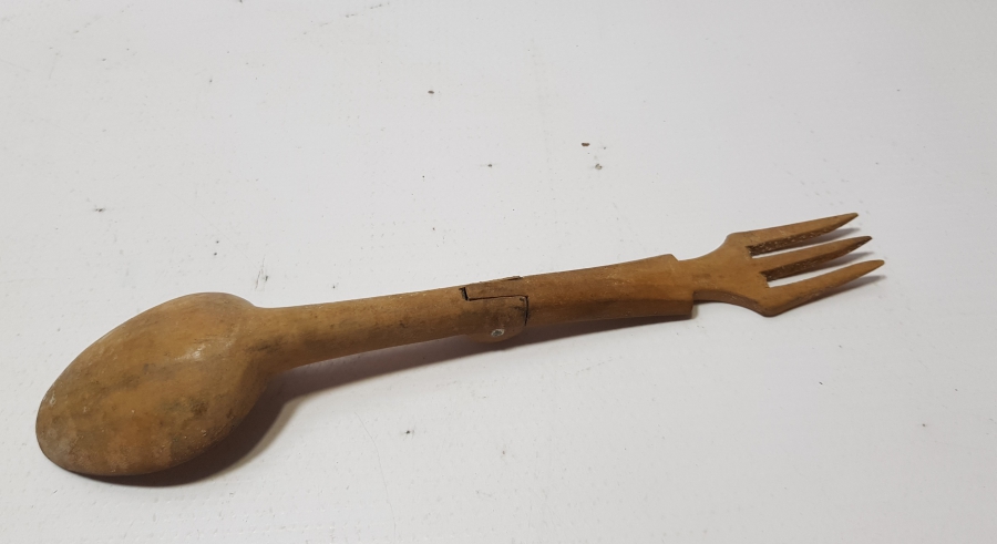 ANTİKA SÜRMENE İŞİ AHŞAP SEYAHAT ÇATAL KAŞIĞI