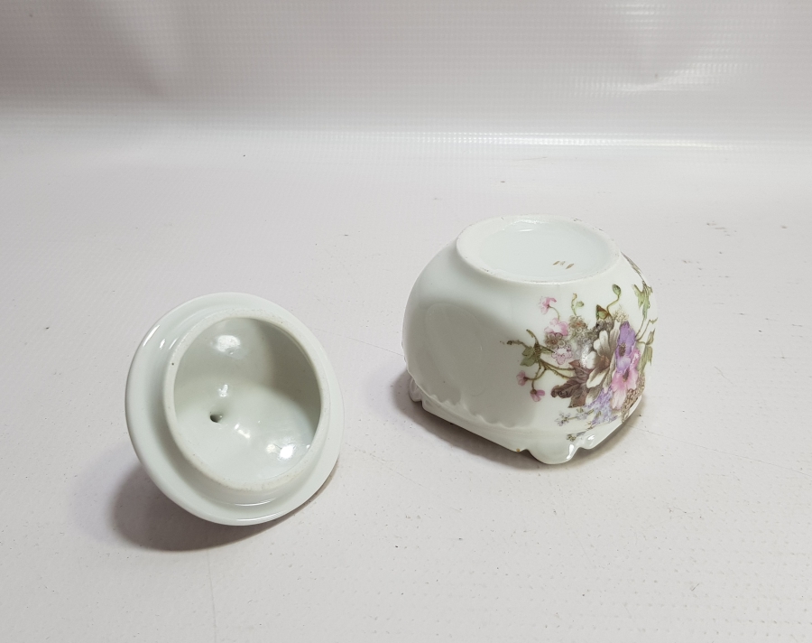 OSMANLI DÖNEMİ PORSELEN ŞEKERLİK