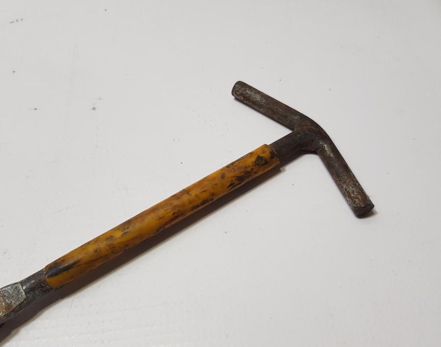 ANTİKA BUJİ ANAHTARI