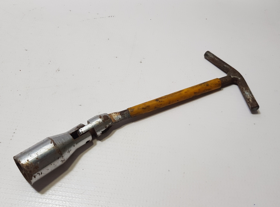 ANTİKA BUJİ ANAHTARI