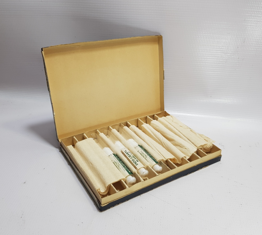 TIP TARİHİ - ORİJİNAL KUTUSUNDA AMELİYAT İPLİKLERİ