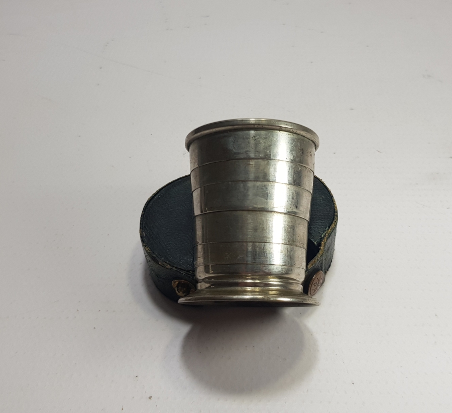 ORİJİNAL DERİ KUTUSUNDA ANTİKA SEYAHAT BARDAĞI