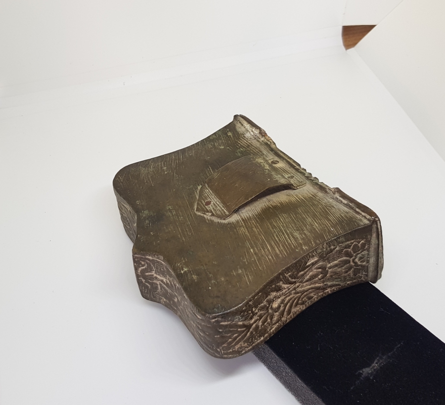 ÜZERİ CAMİ VE AY YILDIZ MOTİFLİ BÜYÜK BOY OSMANLI DÖNEMİ BRONZ ÇAPUTLUK