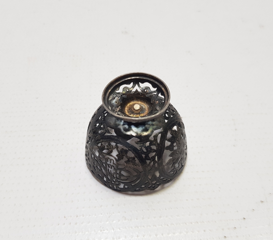 TESTERE VE KALEM İŞÇİLİKLİ OSMANLI DÖNEMİ GÜMÜŞ FİNCAN ZARFI