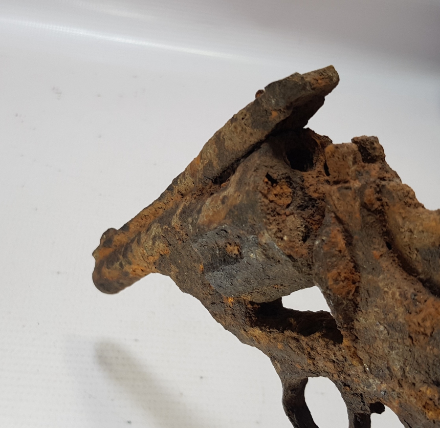 1. DÜNYA SAVAŞI DÖNEMİ ÇANAKKEL CEPHESİ FOSİLLEŞMİŞ SUBAY TABANCASI