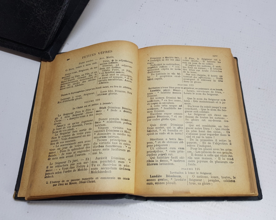 1932 TARİHLİ İNCİL