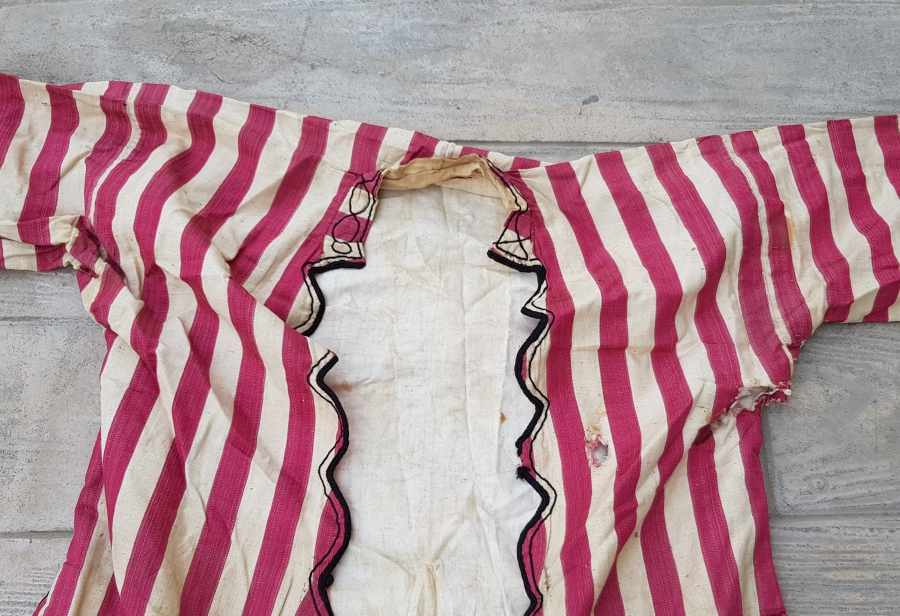 OSMANLI DÖNEMİ İPEK İBRİŞİM İŞLEMELİ GELİN ÜÇ ETEĞİ