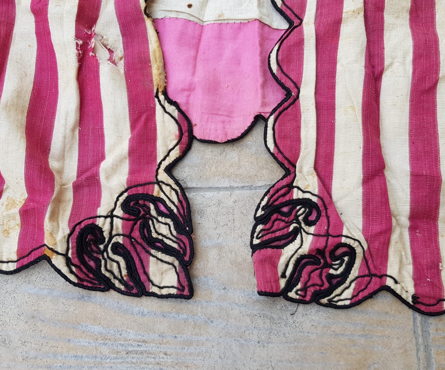 OSMANLI DÖNEMİ İPEK İBRİŞİM İŞLEMELİ GELİN ÜÇ ETEĞİ