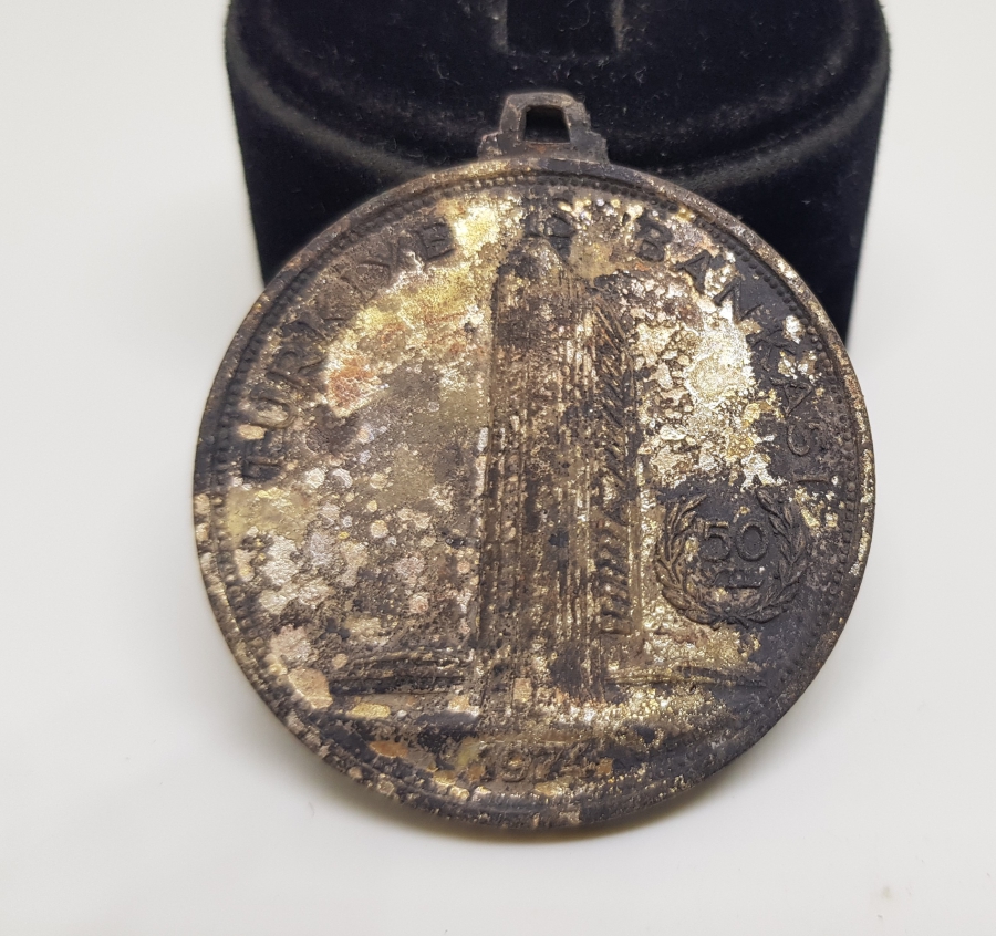 TÜRKİYE İŞ BANKASI HATIRA GÜMÜŞ KAPLAMA ANAHTARLIK