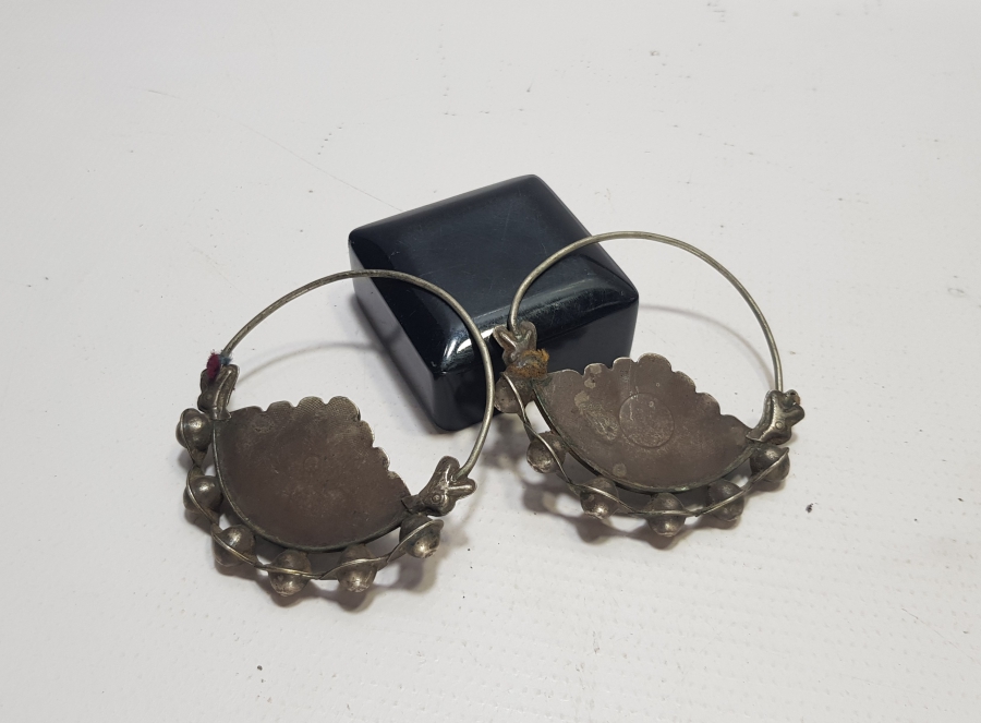 OSMANLI DÖNEMİ ÜZERİ DOĞAL TAŞLARLA SÜSLÜ BALIK FORMLU ERMENİ İŞİ BÜYÜK BOY GELİN KÜPESİ