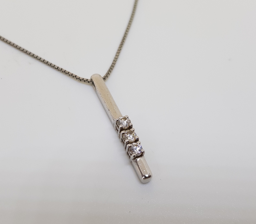 MARGAZİT TAŞLI AVRUPA GÜMÜŞ KOLYE