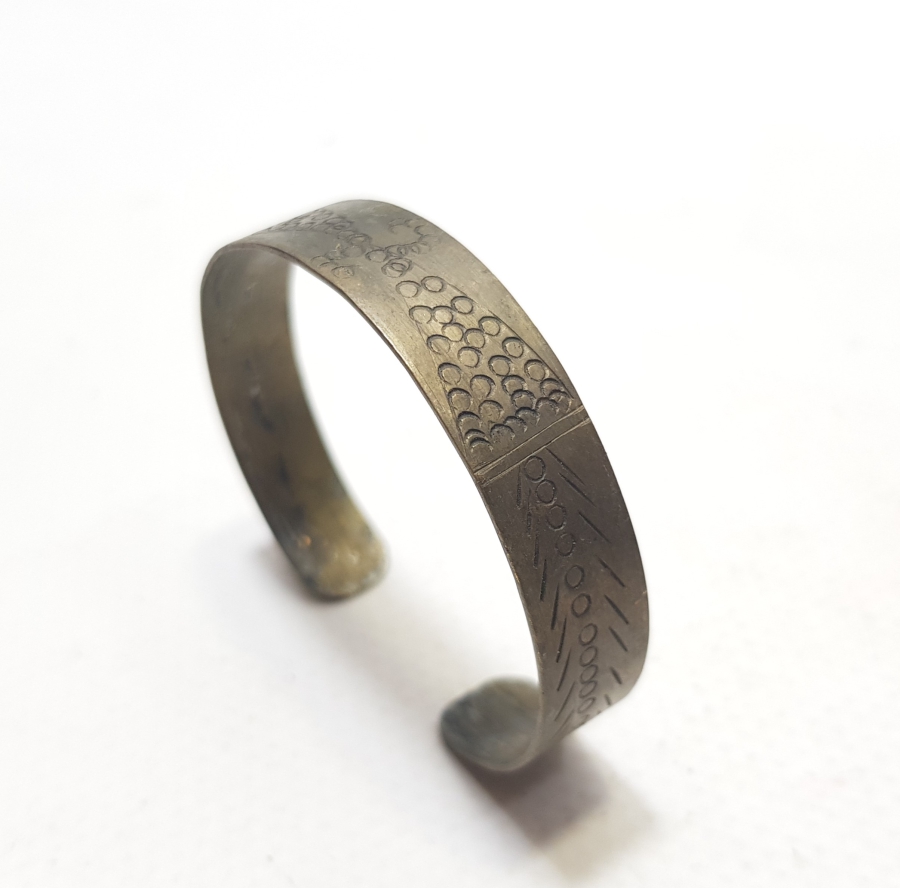 ÜZERİ İŞLEMELİ OSMANLI DÖNEMİ ROMATİZMA BİLEKLİĞİ