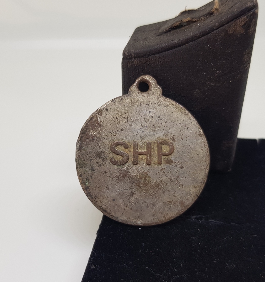 1983 YILI SOSYAL DEMOKRAT HALKÇI PARTİ KURULUŞ HATIRASI ANAHTARLIK