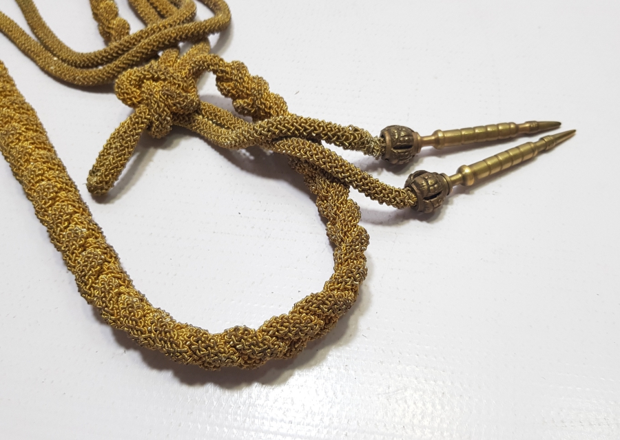 SIRMA İŞÇİLİKLİ ANTİKA YAVER ASKISI