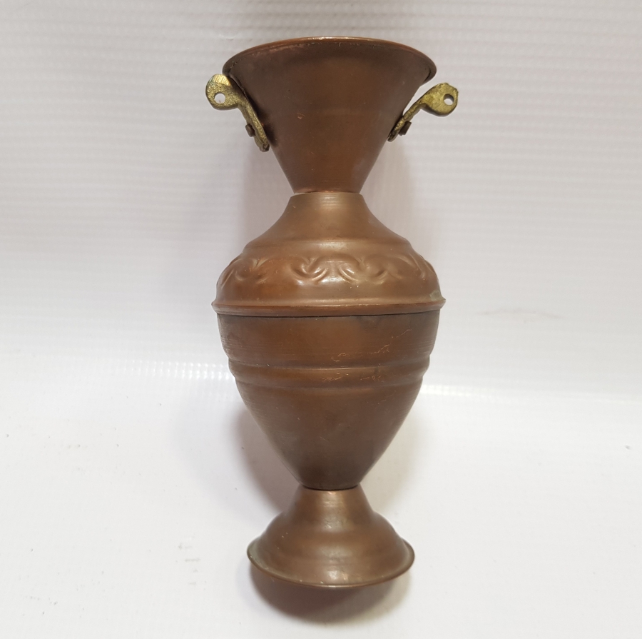 KABARTMA İŞÇİLİKLİ ANTİKA BAKIR VAZO