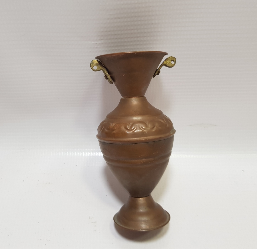 KABARTMA İŞÇİLİKLİ ANTİKA BAKIR VAZO