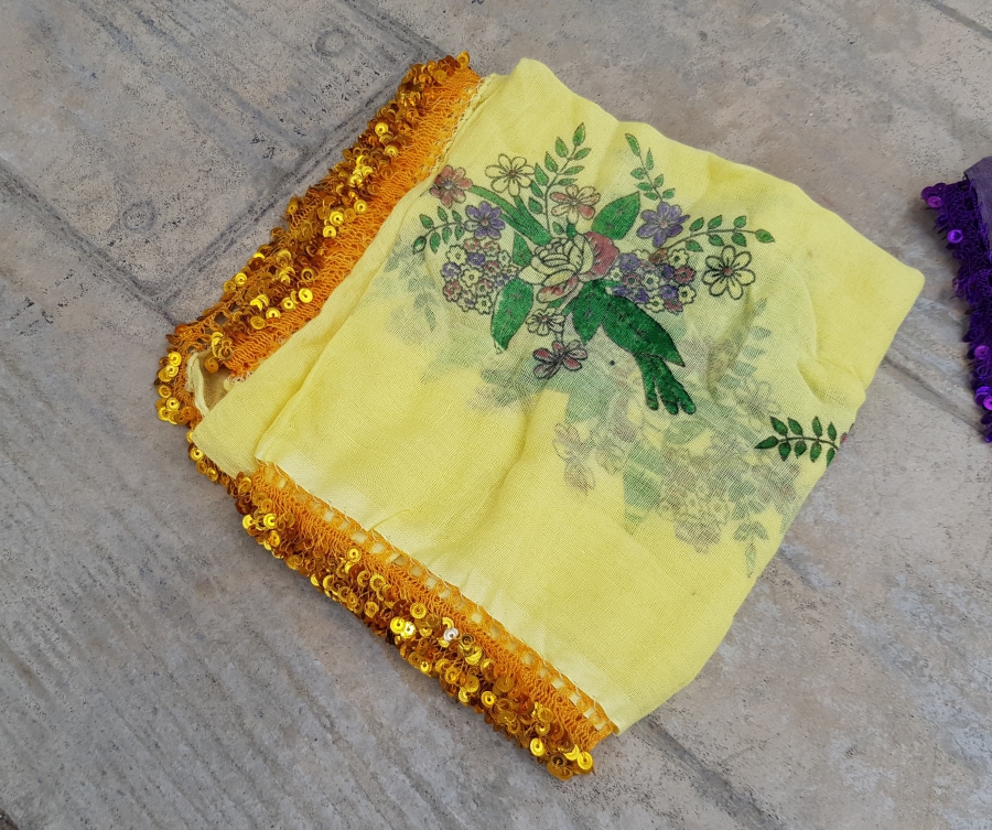 İKİ ADET ANTİKA PULLU YEMENİ